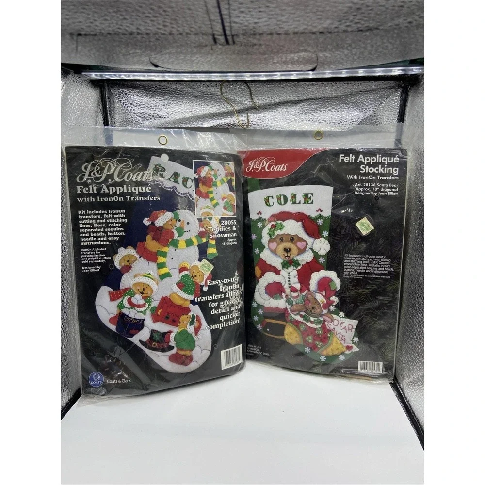 J&P Coats Felt Appliqué Teddies & Snowman/Santa Bear (2) Stocking Kits‎ 18